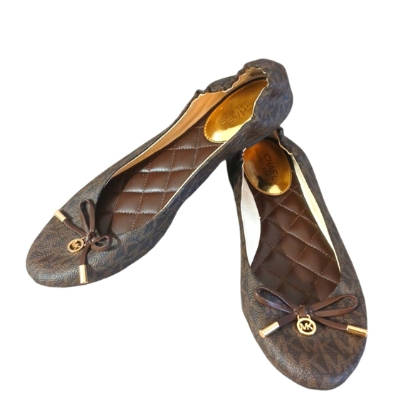 MICHAEL KORS MK Logo Ballet Flat Shoe 6.5 - Picture 1 of 10